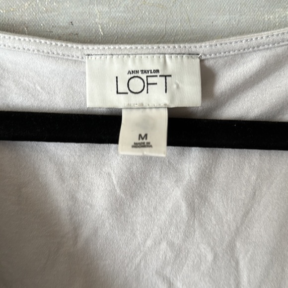 Ann Taylor LOFT top - Picture 3 of 3